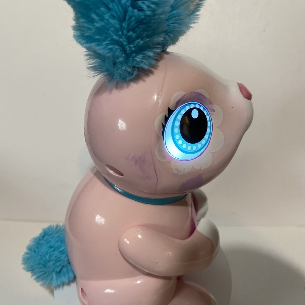 Spin Master Zoomer Hungry Bunny, Interactive Rabbit Toy