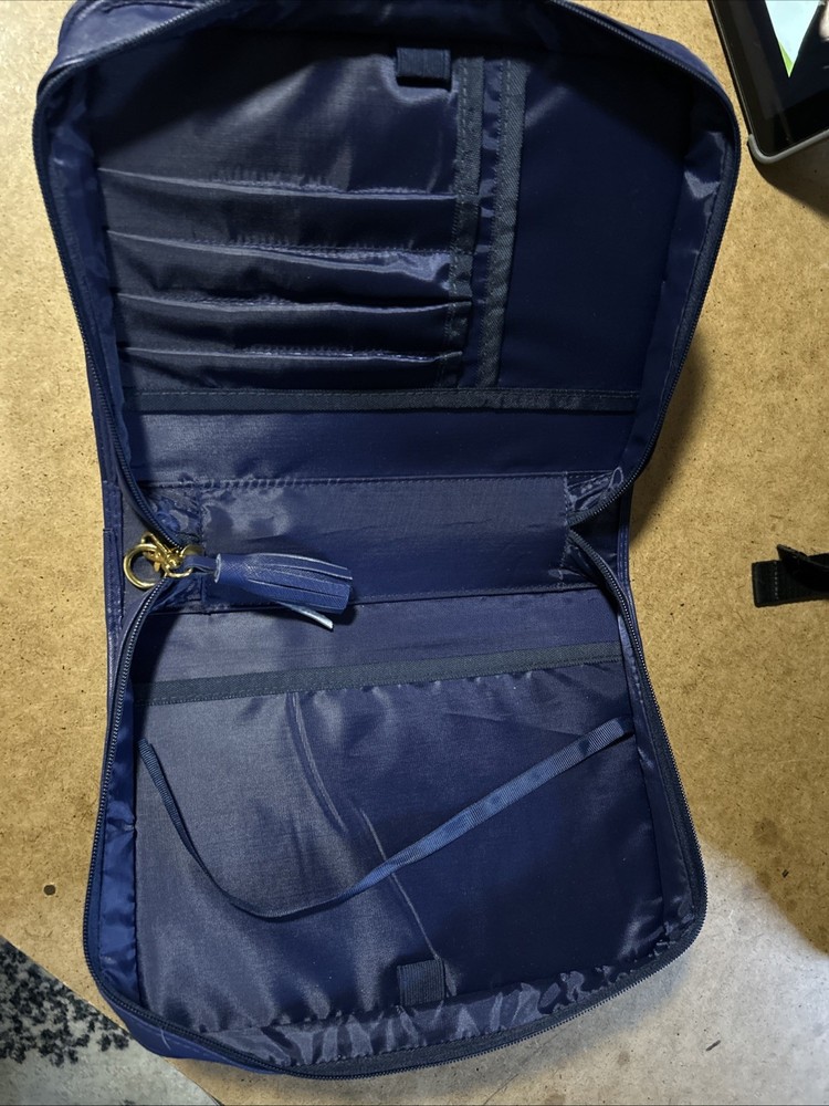 Archer & Olive Travel Case