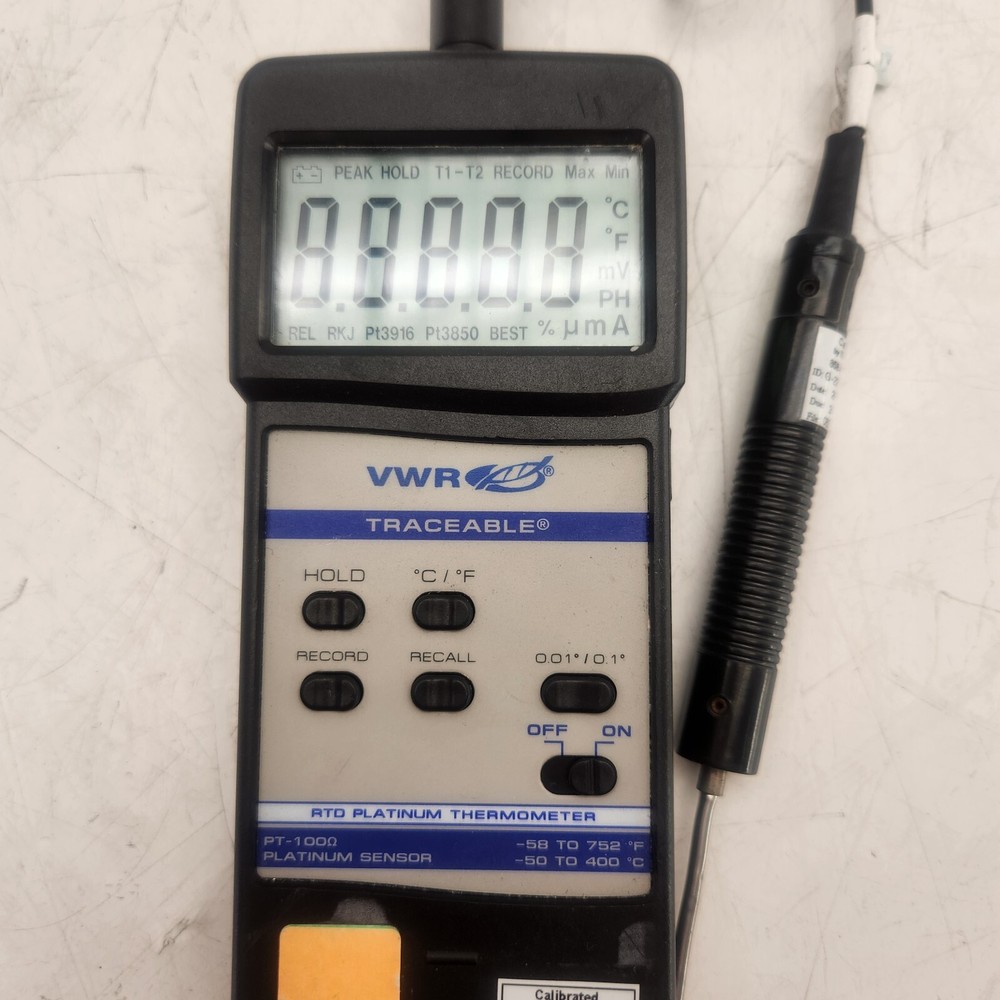 VWR 23609-228 PT-1000 Traceable Universal Digital Thermometer | Powers On