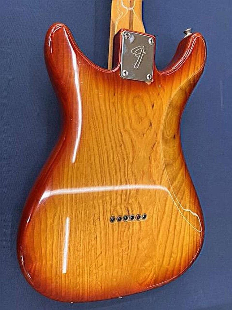 Fender Leadiii Body Type Safe delivery from Japan