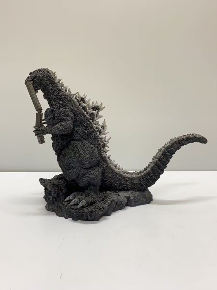X PLUS Figure