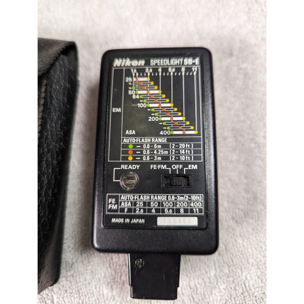 NIKON SPEED LIGHT SB-E - Shoe Mount Camera Flash w/ Case USED UNTESTED