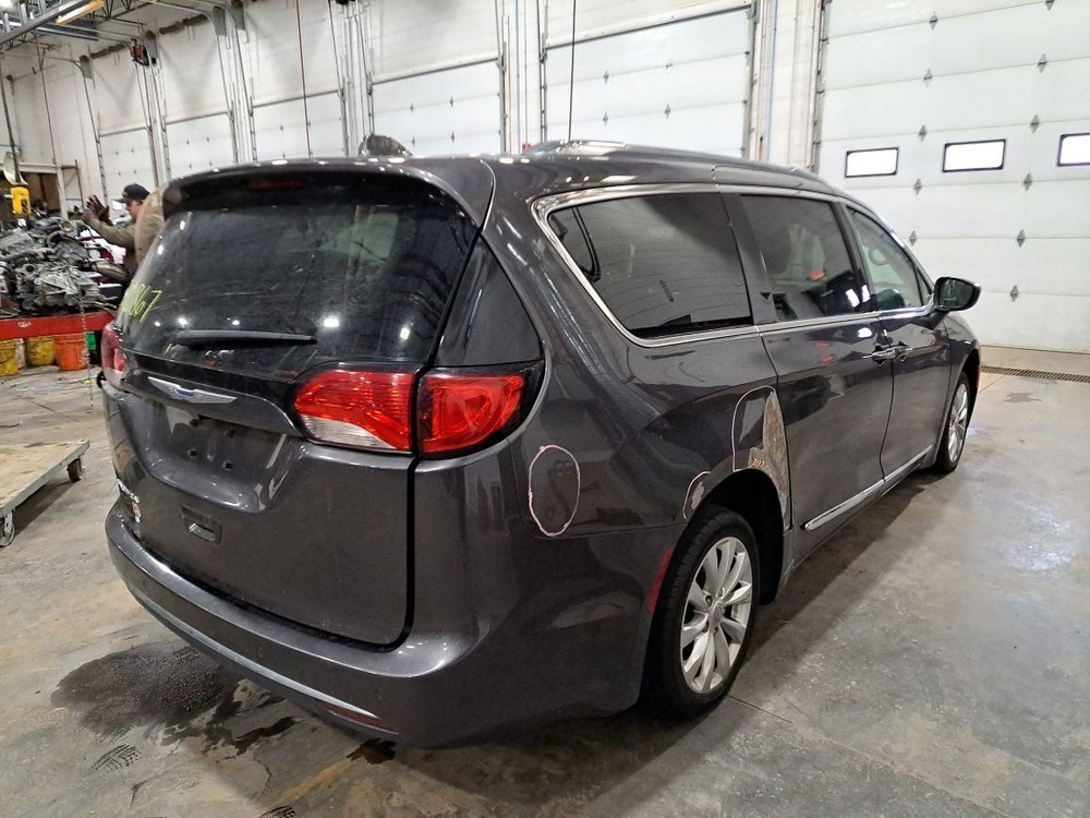 2018 Pacifica Jack Sku#4301588