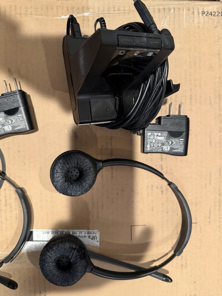 Plantronics Savi W720 Multi-device Noise-Cancel Wireless Headset System