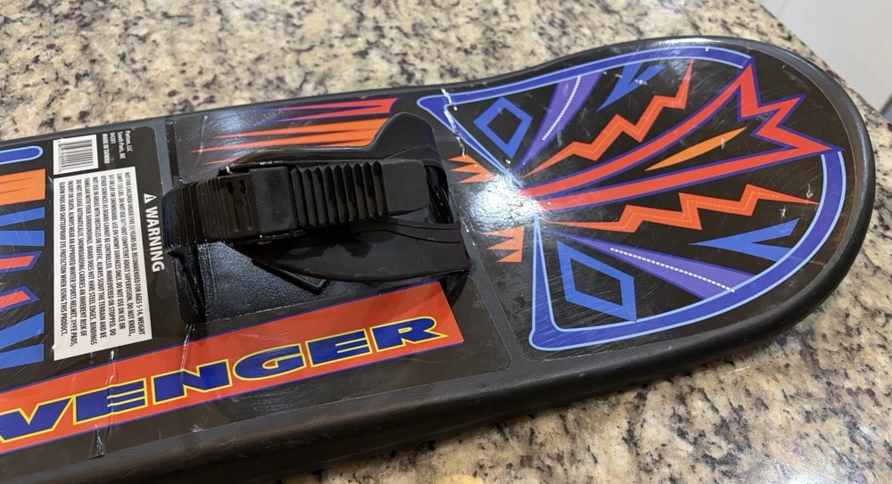 Flexible Flyer Avenger 37” Plastic Snowboard