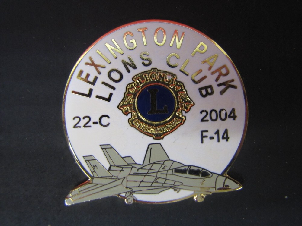 8 Assorted Enamel Naval Airplane Aviation Button Pin Pinbacks
