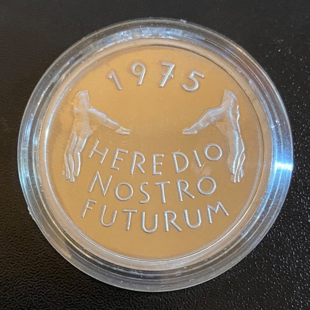 Switzerland. 1975 proof 5Fr. In luxury presentation case