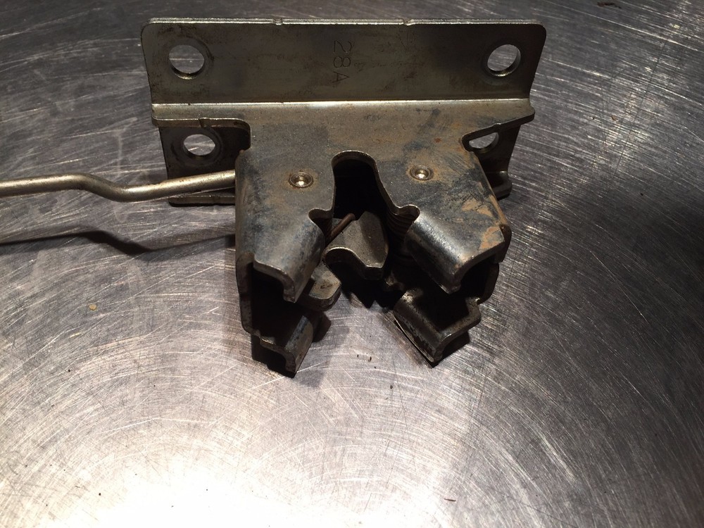 CAT 349 Door Handle, Lock and Latch assembly Caterpillar