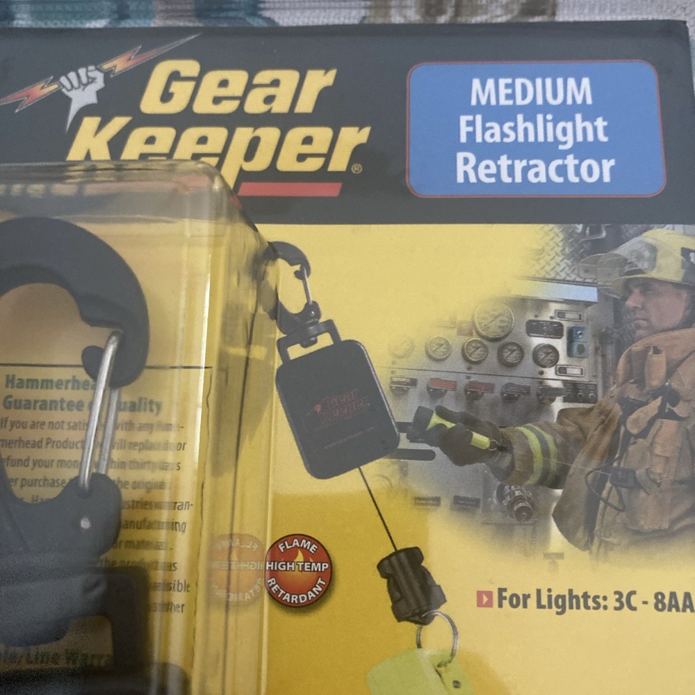 Gear Keeper Medium Fire Rescue Flashlight Retractor 3C-8AA