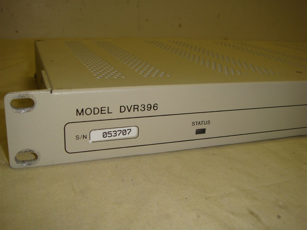 WEGENER COMMUNICATIONS DVR396 MPEG-2 IRD SATELLITE DIGITAL VIDEO RECEIVER