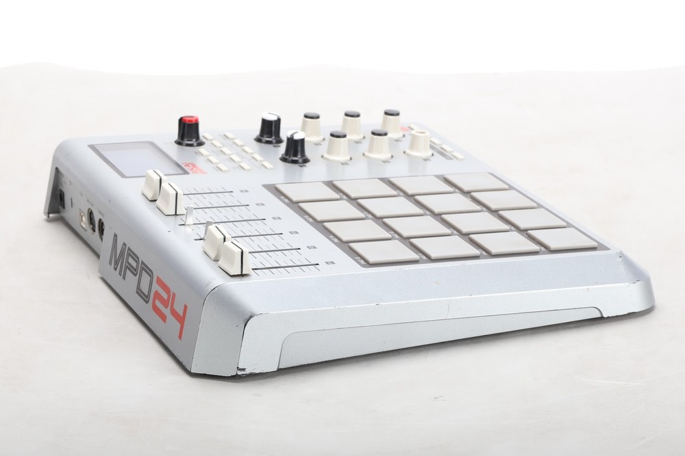 Akai MPD24 USB/Midi MPC Pad Controller - Fair Condition