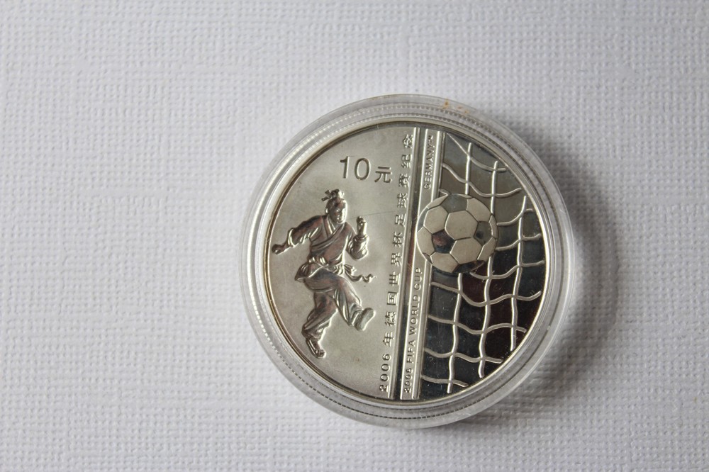 2005 CHINA 10 YUAN SILVER PROOF COIN