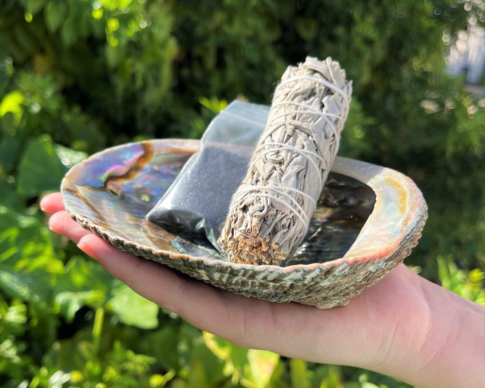 LARGE Abalone Smudge Kit: White Sage, Abalone Shell, Black Salt & Directions
