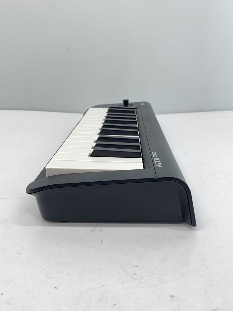 KORG Synthesizer microKEY-25 Used