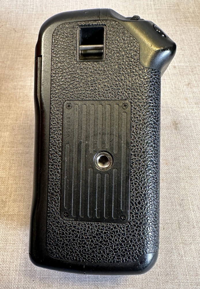 Genuine Canon BG-E2 Camera Battery Grip for EOS 20D 30D 40D 50D