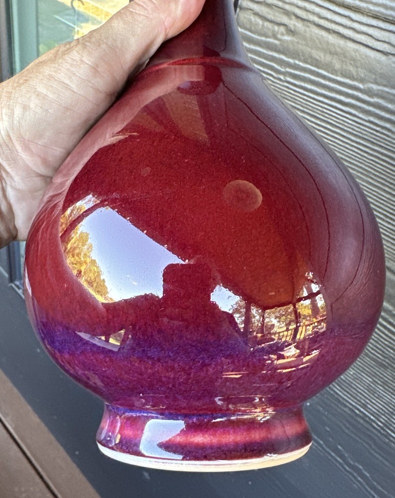 Beautiful Wine Colored decorative vase with garlic head mouth