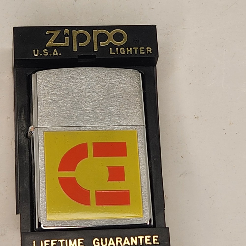 1998 Zippo Lighter Custom Brand Yellow Red C E - New