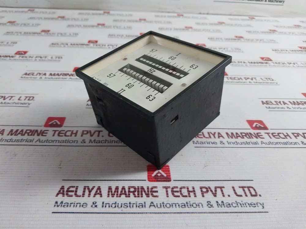 Analog Frequency Meter 57-60-63 HZ 100V