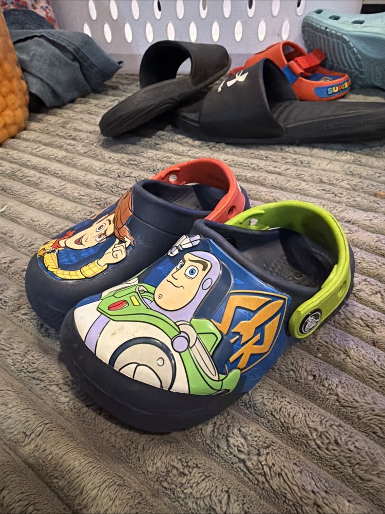 Boys Toy Story Crocs Size 8