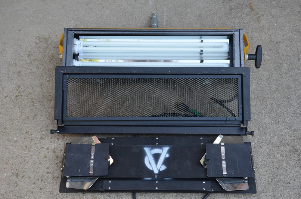 Desisti De-Lux-2C DMX Film Studio Light