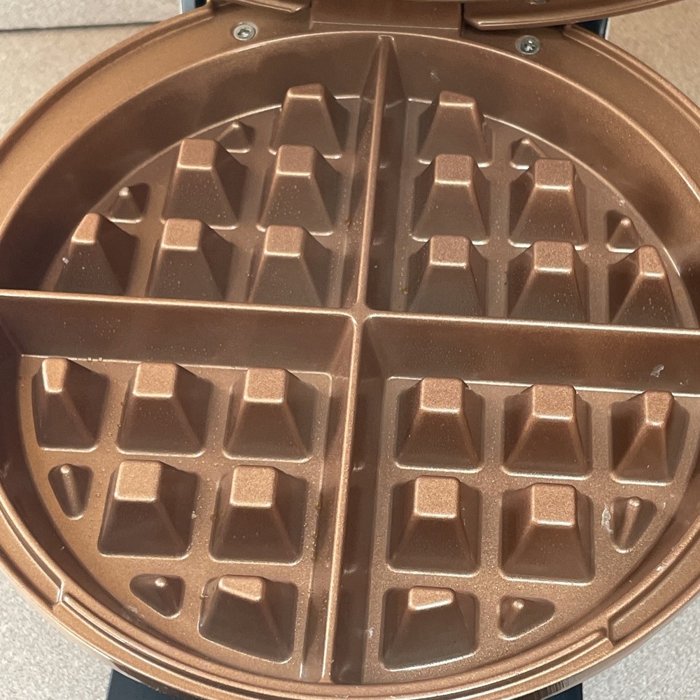 Bialetti Copper Titanium Ceramic Nonstick Turn Belgian Waffle Maker TSK-2901BW