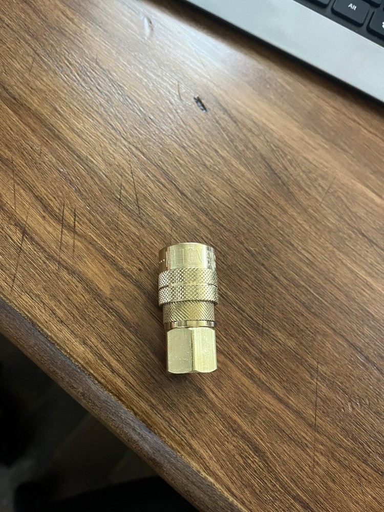 Milton 715 Female Air Coupler - M Style