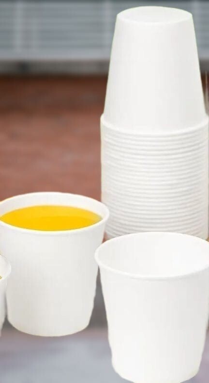 9 oz 50 white paper cups
