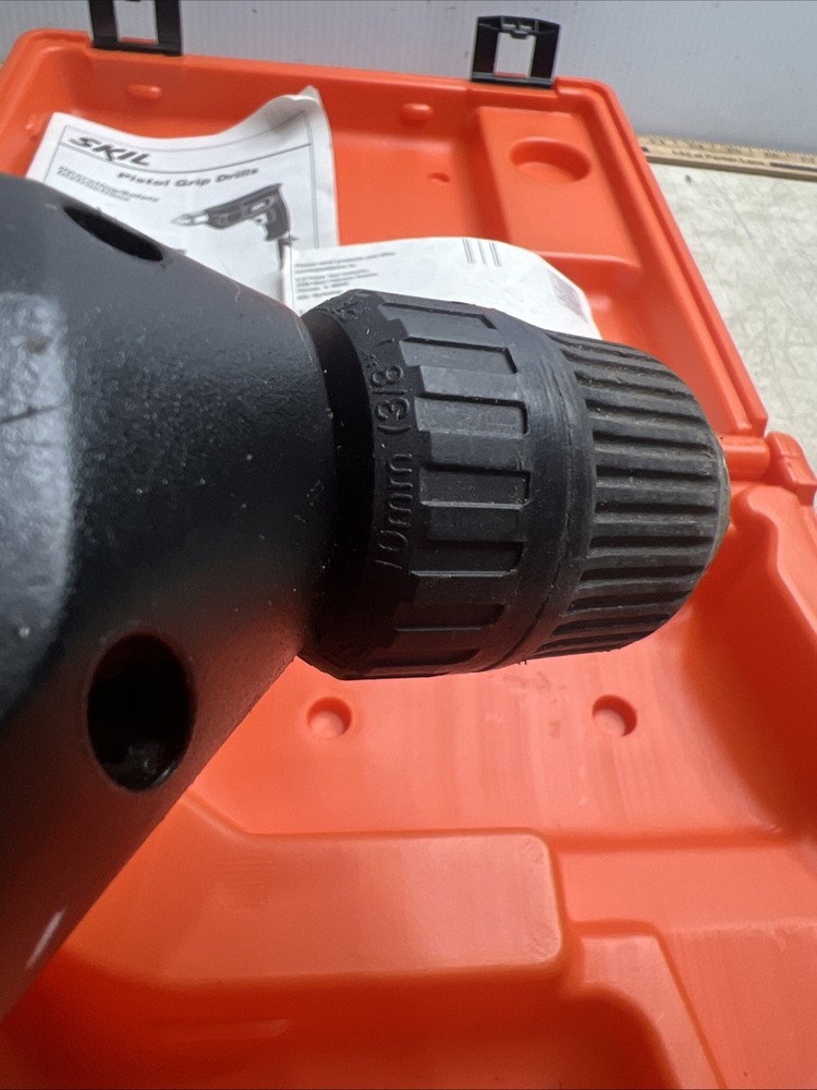 Skil 3/8" Corded Drill 6220 W/ Paperwork and Case