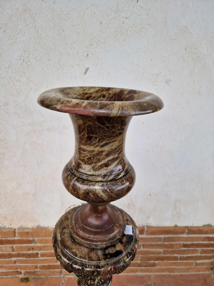 IMPOSING ALABASTER VASE / LIGHT (LAMP, FLOOR LAMP)