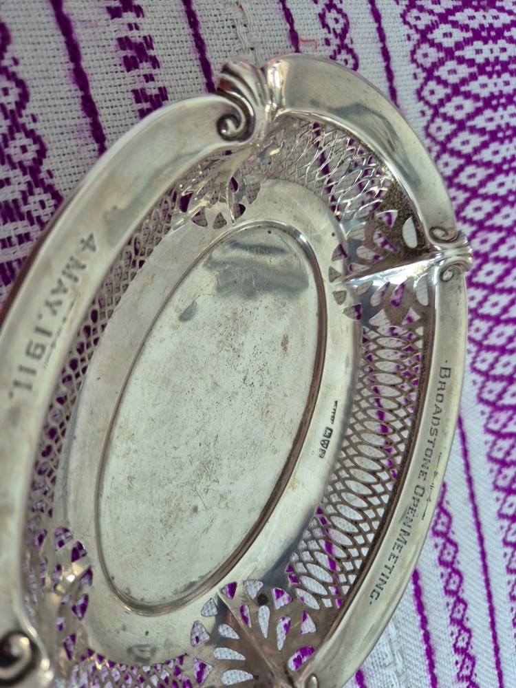 ANTIQUE SOLID SILVER PIERCED SWEET MEAT DISH. HALLMARKED.