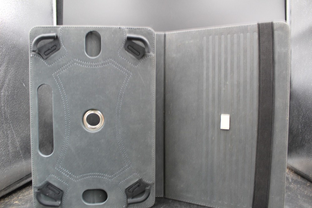 Lot Of 6 Assorted Protective Cases Bundle