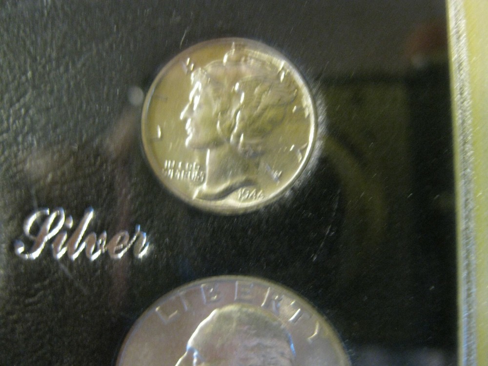 1944 P US Mint Set Brilliant Uncirculated!