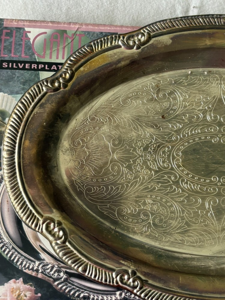 Elegant sliverplated serving tray 9.25" x 6.5"