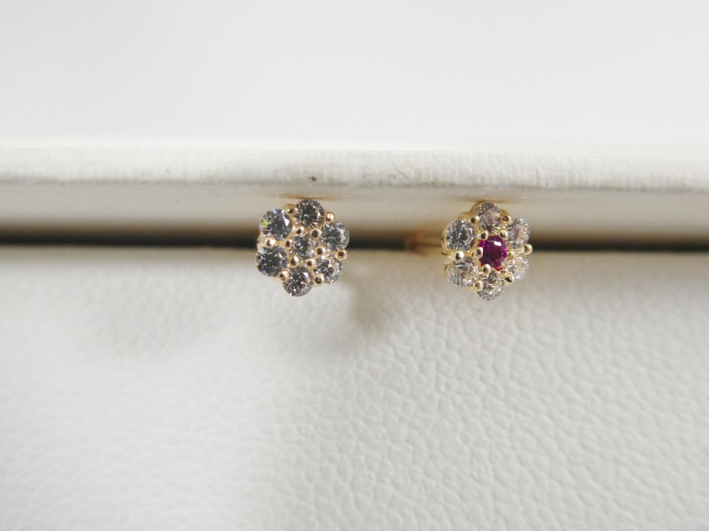 14K SOLID YELLOW GOLD FLOWER SHAPE NOSE STUD RING