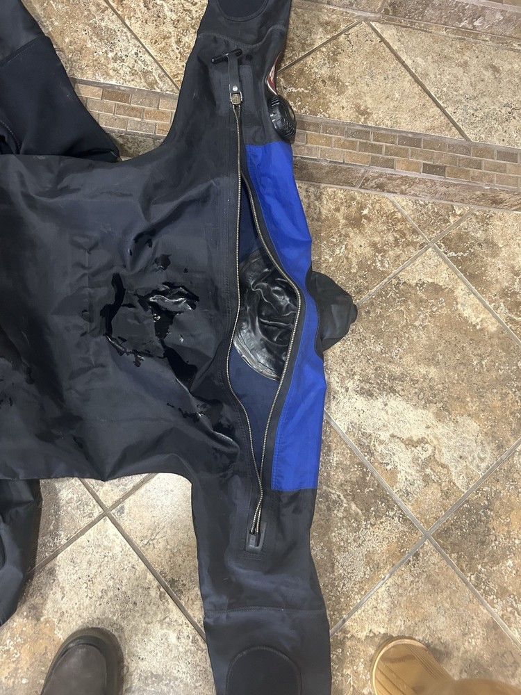 DUI TLS Series Drysuit M
