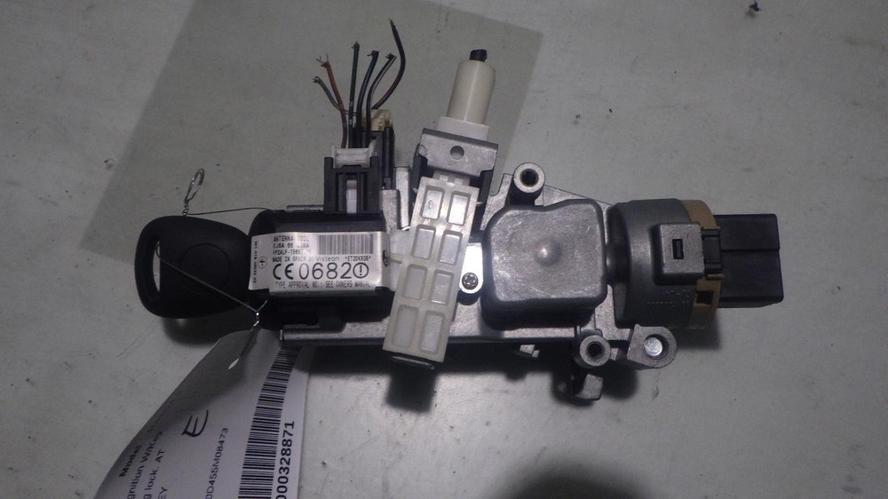 05 MAZDA 6 Ignition W/Key