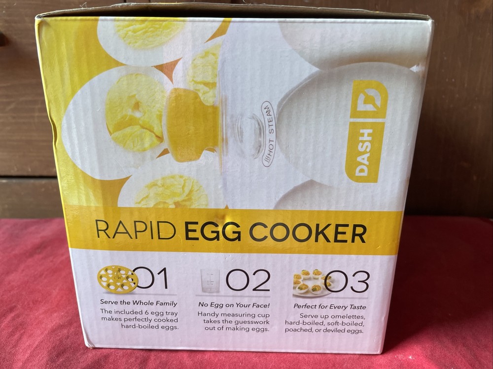 Dash Go Rapid Egg Cooker, Yellow New in Box