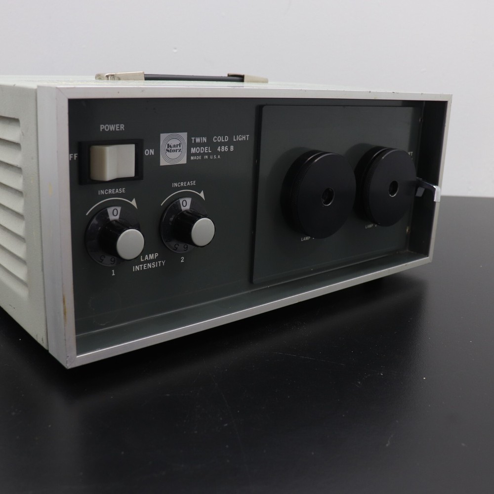 Endoscopy-America 486 B Twin Cold lIght Source Illmuminator