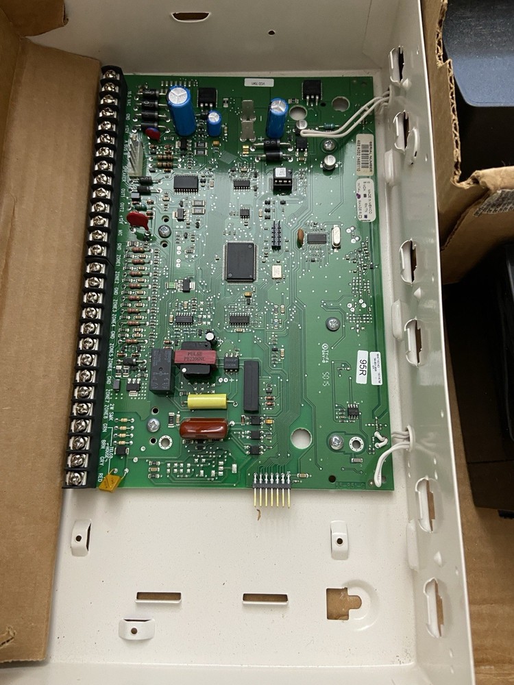 Interlogix Guardian Concord 4 Panel 800-1019-4-GD