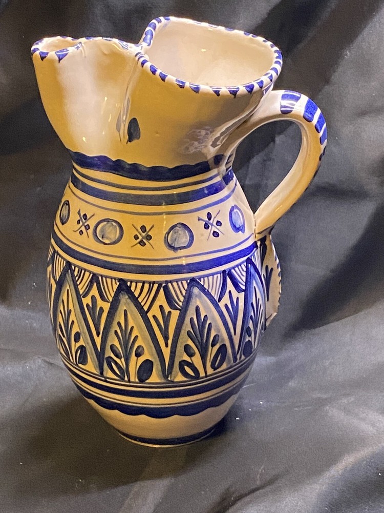 VINTAGE 8” SANGRIA PITCHER BLUE & WHITE SIGNED