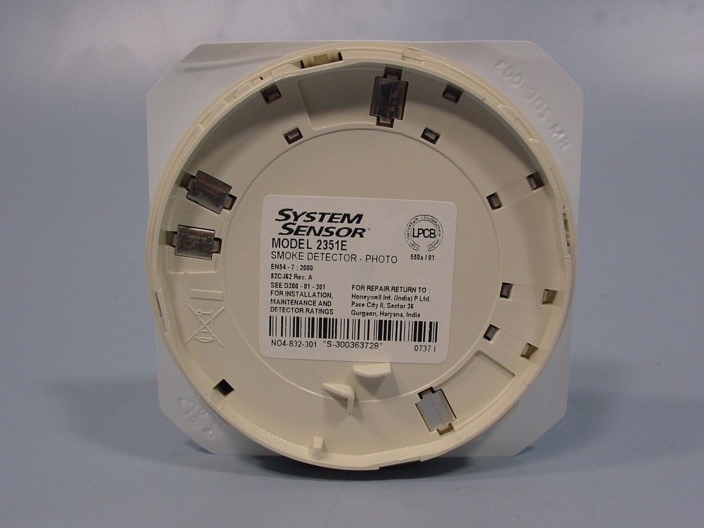 *System Sensor 2351E Conventional Optical Smoke Detector Photo Replacement Unit