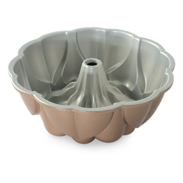 Nordic Ware Magnolia Bundt® Pan