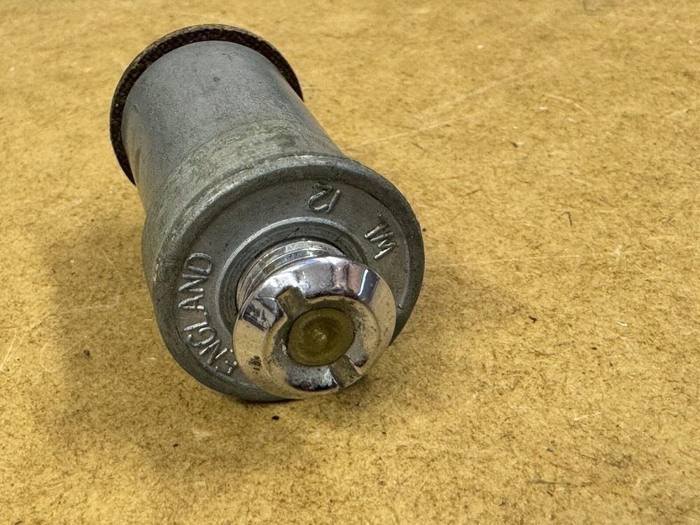 Lucas WL12 amber warning light Jaguar