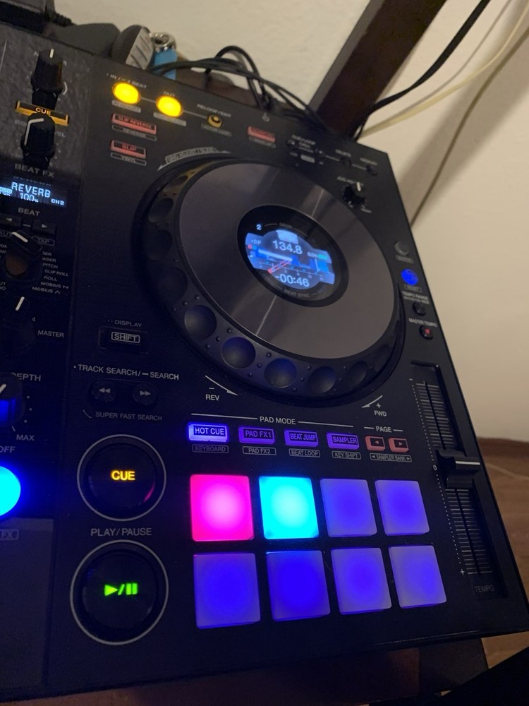 Pioneer DDJ-800 Used