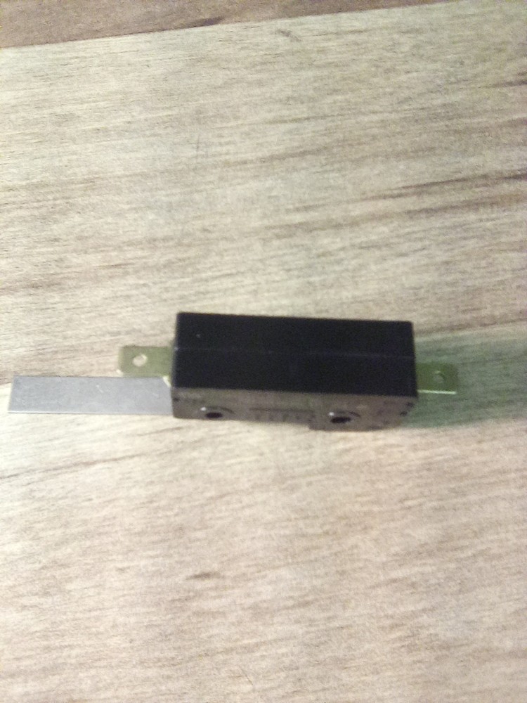 Cherry E13 15A 125/250VAC Micro Switch