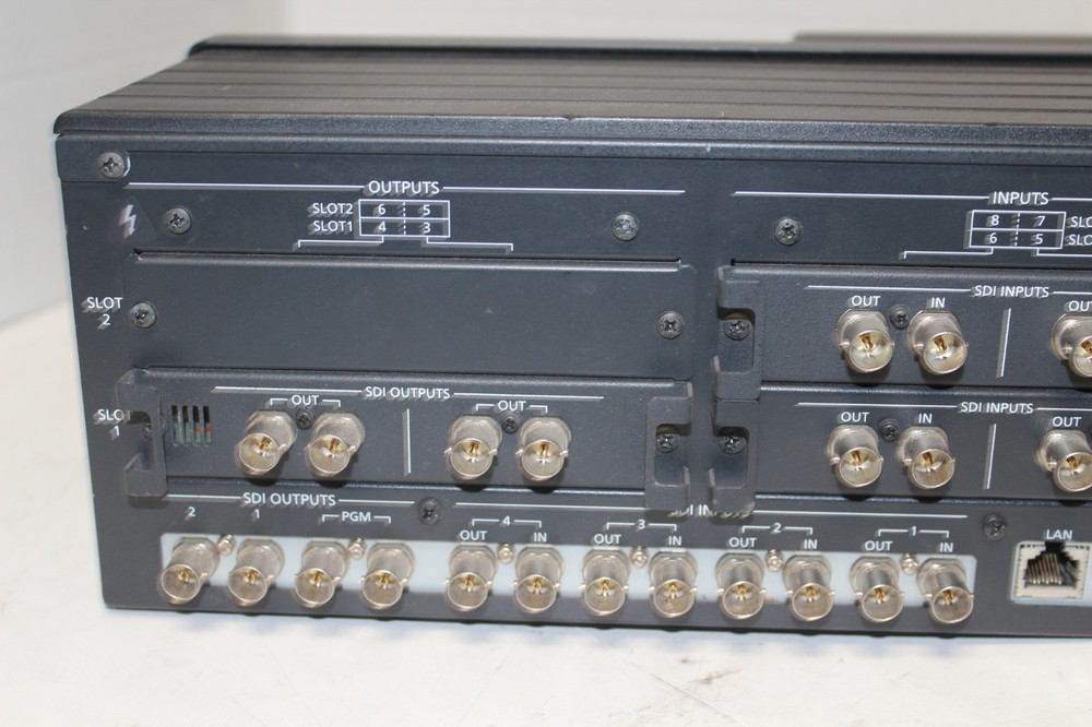 PANASONIC AV-HS400N Multi Format Live Switcher *Powers on