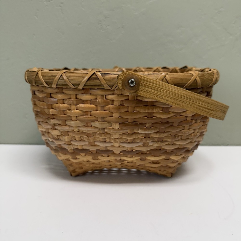 Oblong Wicker Basket With Handle Great Condition