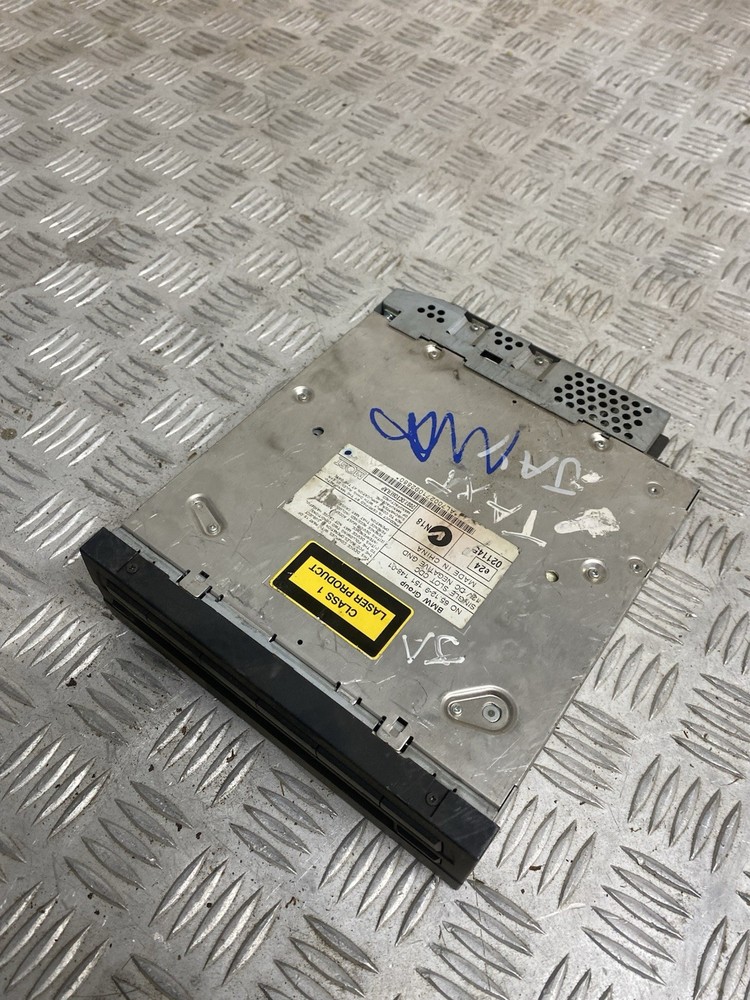 BMW 6 DISC FRONT LOADING HEAD UNIT 6512-9151148-01