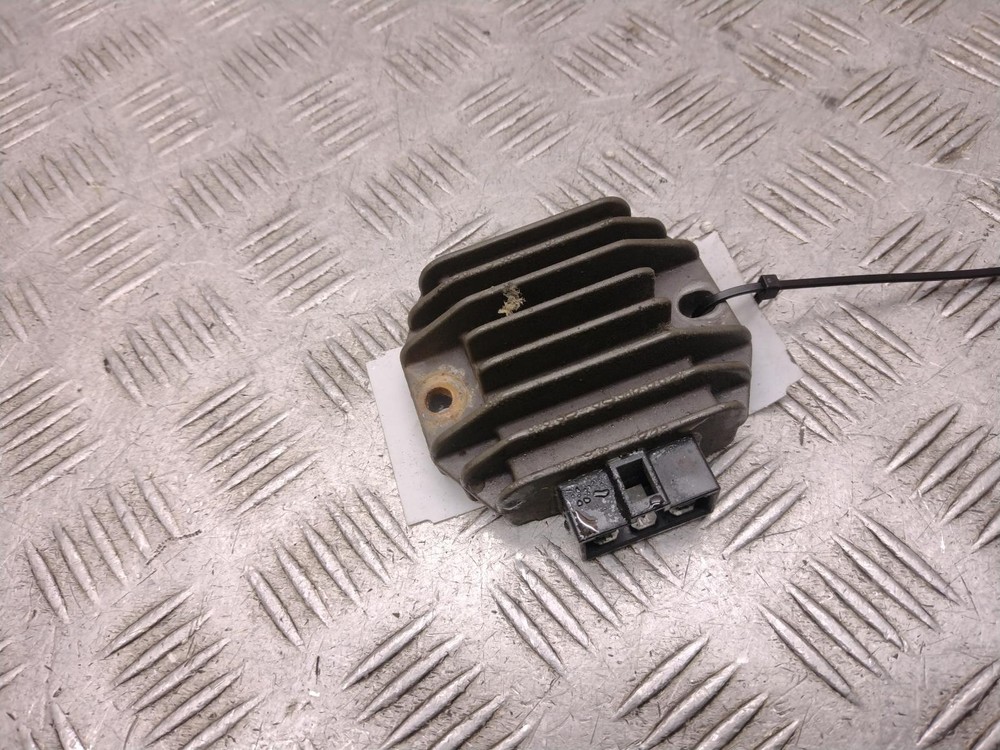 2014 YAMAHA YBR 125 Regulator Recitfier