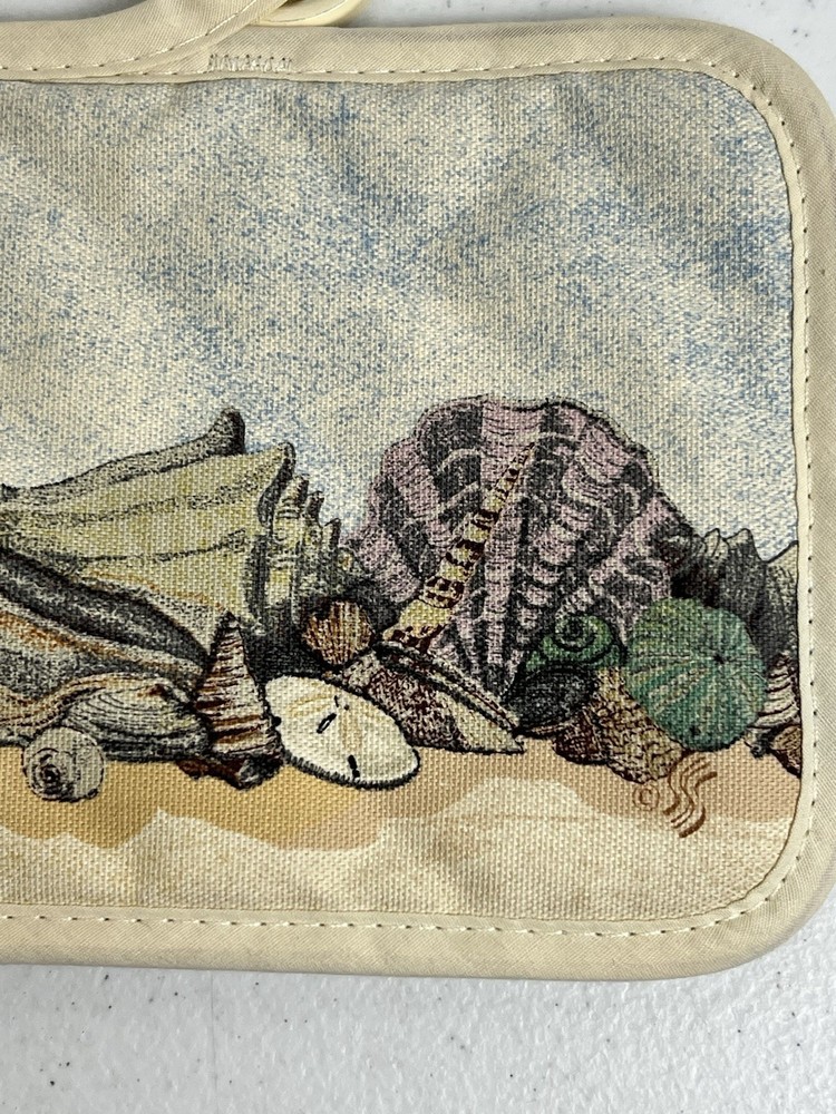 Vintage Pot Holder Features Seashore Shell Beach Design Wegner Kitchen Decor